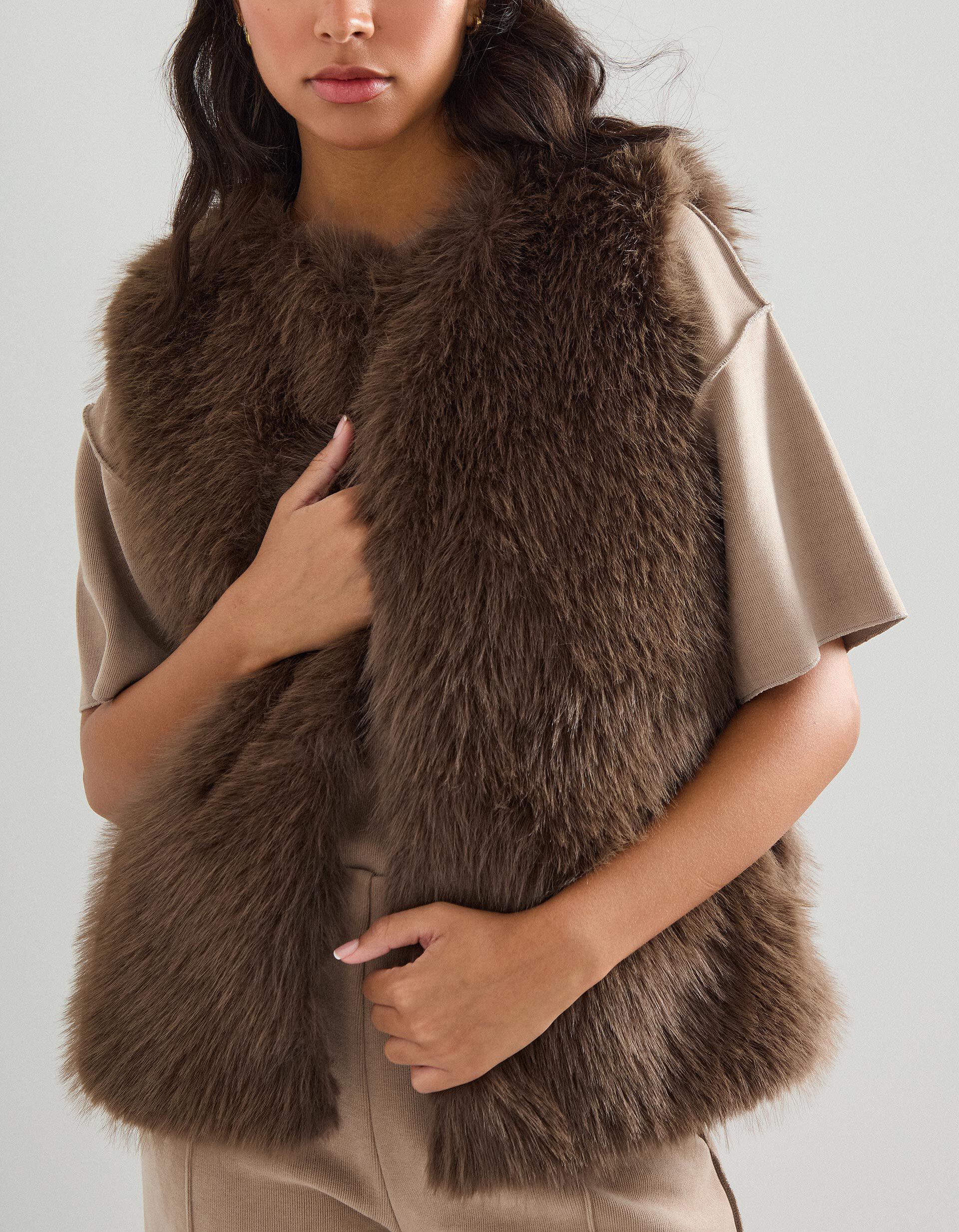 Comprar Online Colete em Pelo Sint&eacute;tico, Mulher, Castanho 