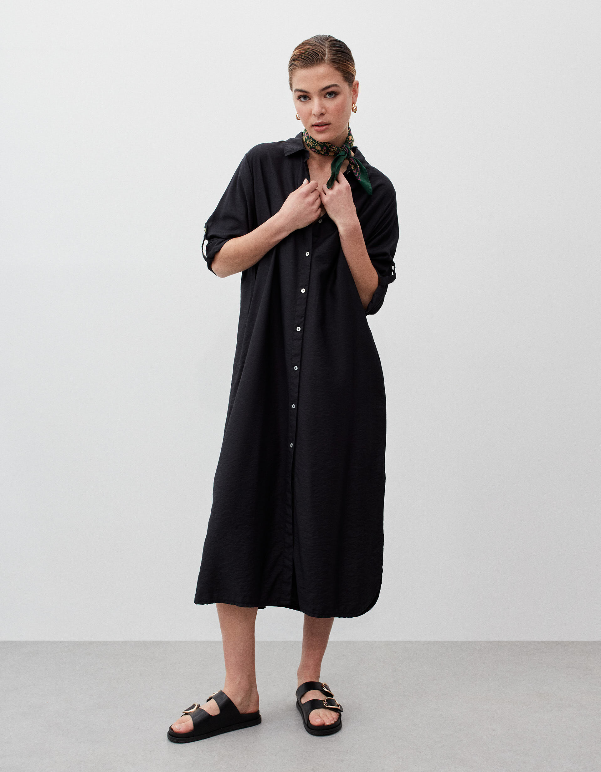 Vestido camiseiro preto sales