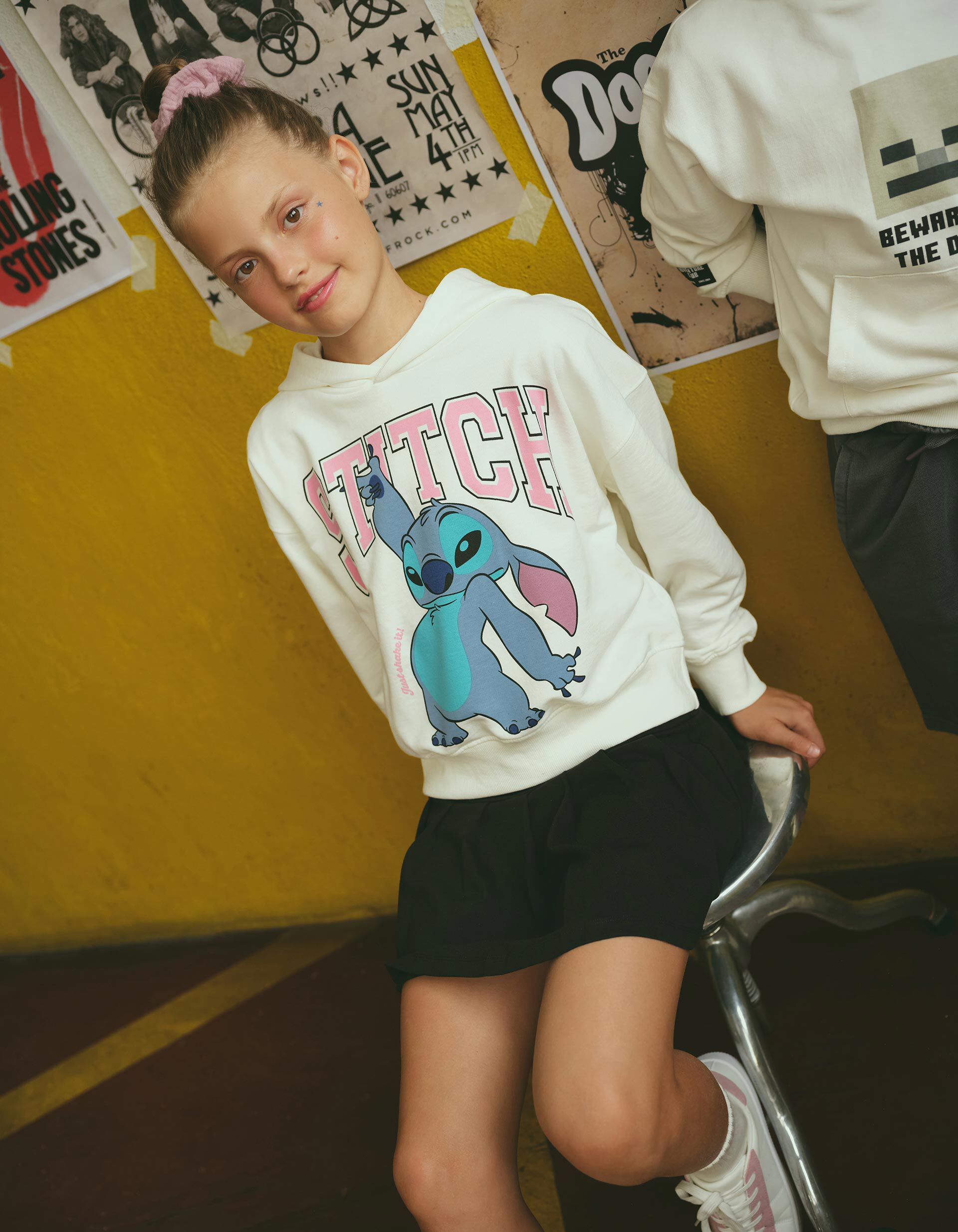 Comprar Online Sweatshirt de Felpa Capuz 'Stitch', Menina, Branco