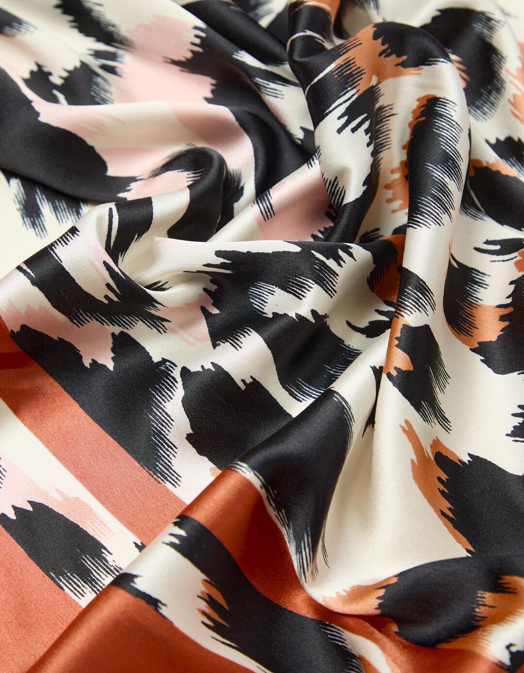 Len&ccedil;o Animal Print, Mulher, Multicor