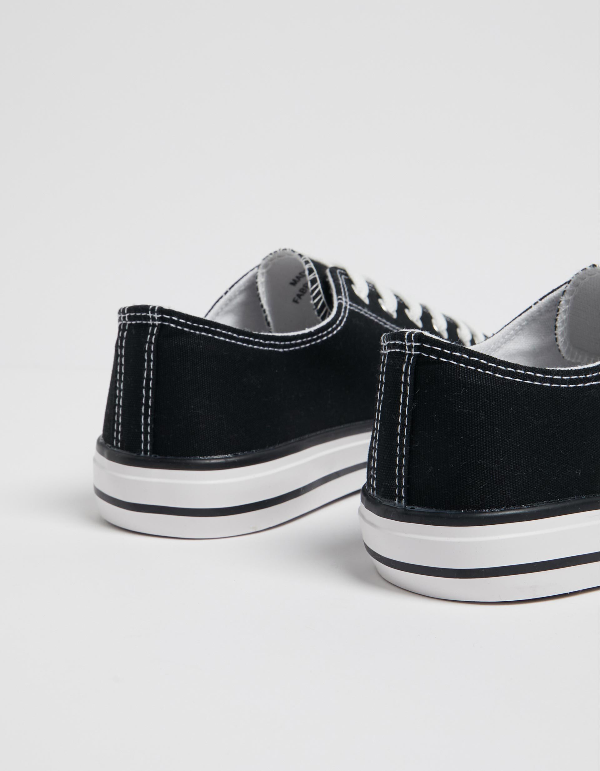 Comprar Online Sapatilhas de Lona, Mulher, Preto