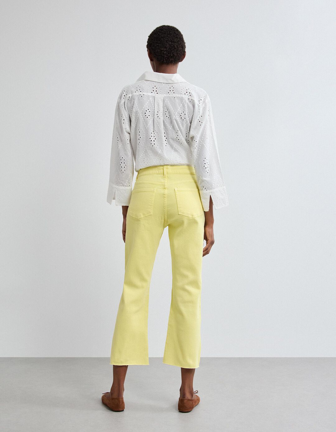 Cal&ccedil;as de Ganga 'Straight Cropped', Mulher, Amarelo Claro