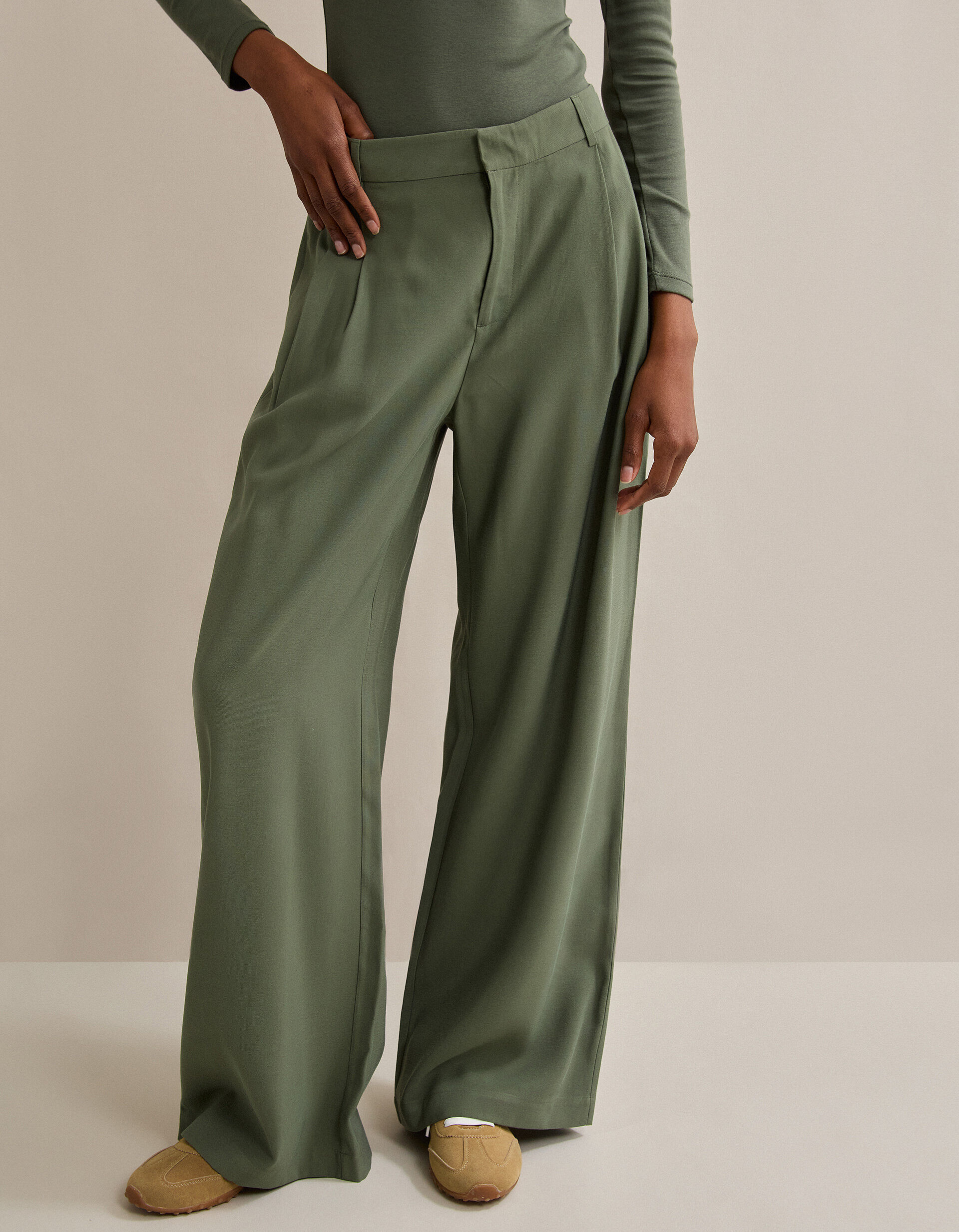 Comprar Online Cal&ccedil;as, Mulher, Verde Escuro