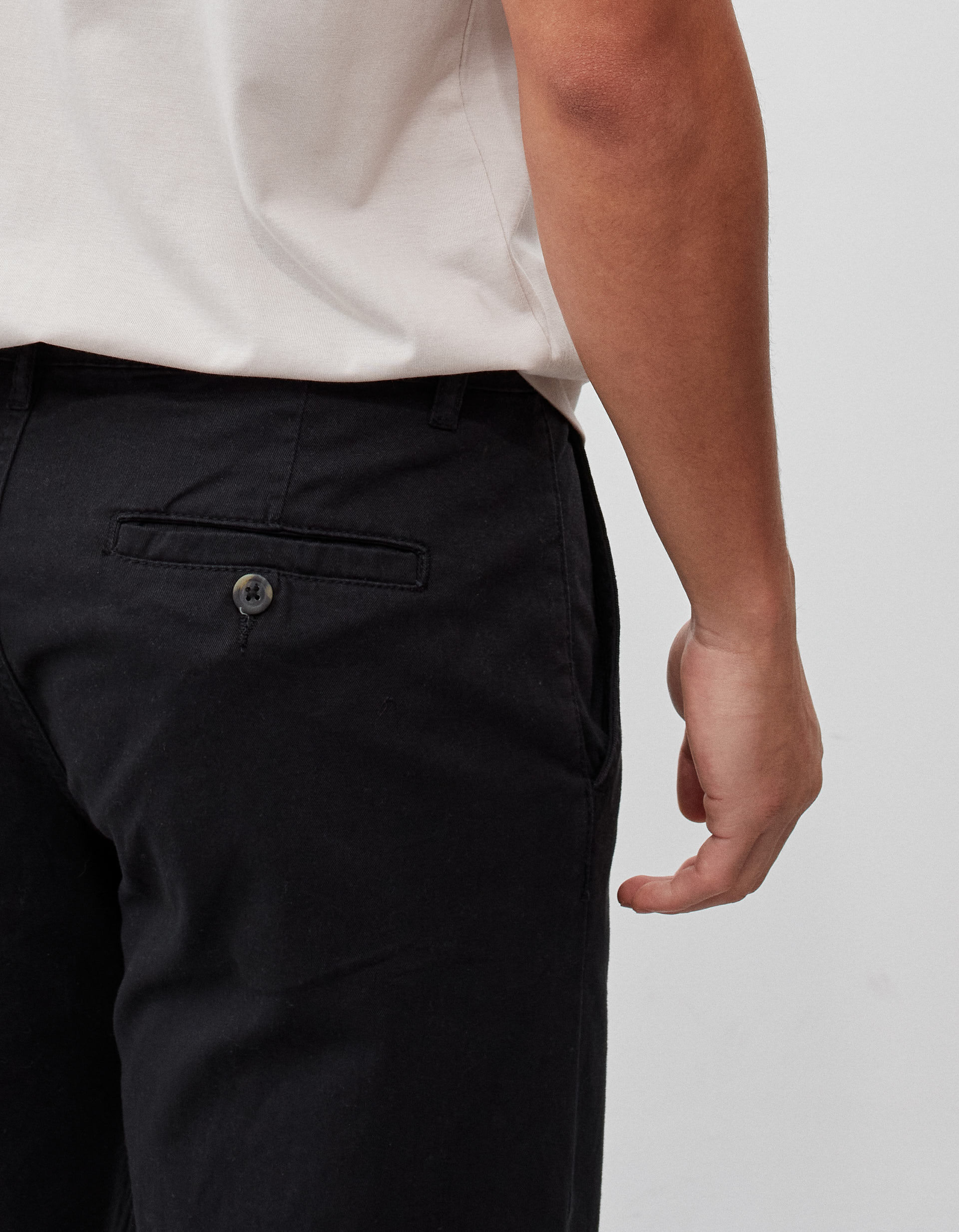 Comprar Online Cal&ccedil;as de Sarja Regular Fit, Homem, Preto