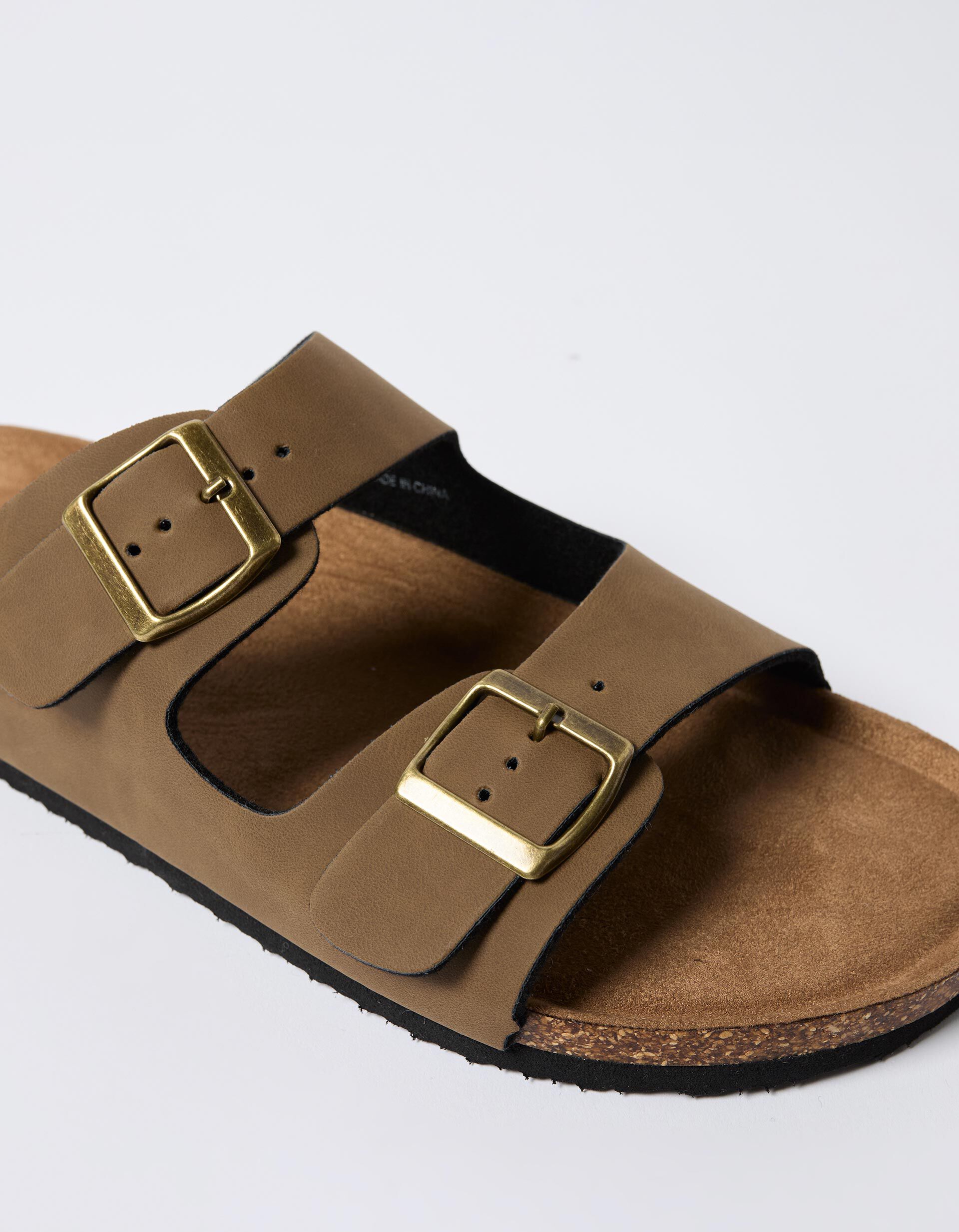 Comprar Online Sand&aacute;lias com Fivela, Homem, Castanho