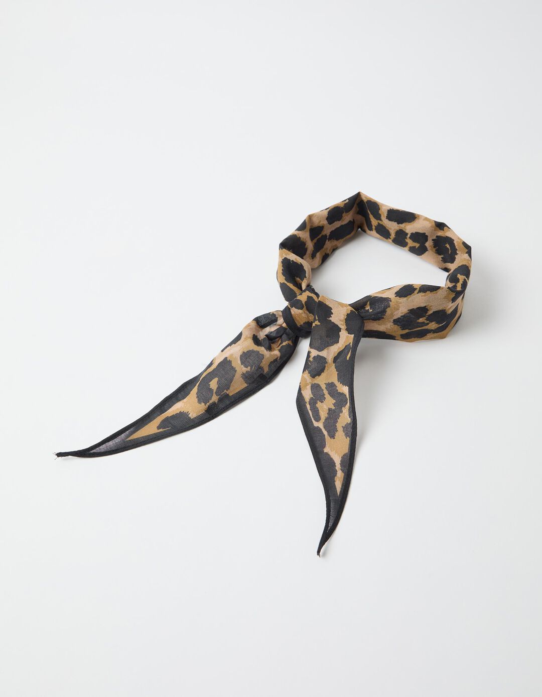 Len&ccedil;o Animal Print, Mulher, Preto