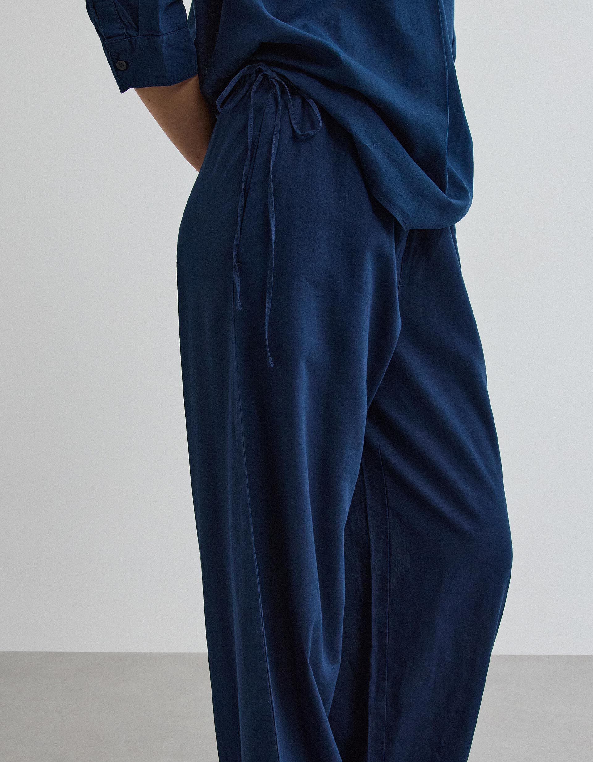 Comprar Online Cal&ccedil;as com Linho, Mulher, Azul Escuro