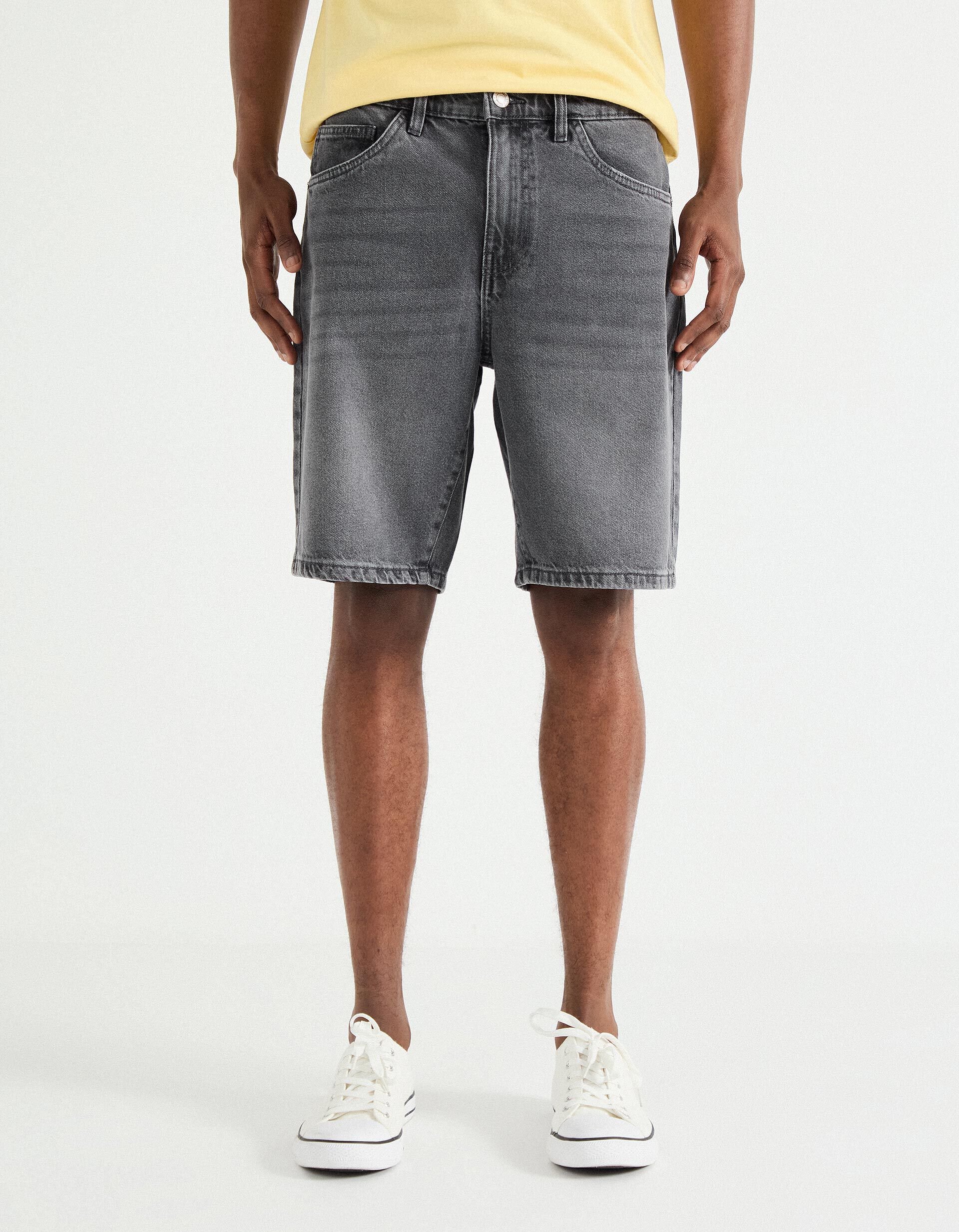 Comprar Online Cal&ccedil;&otilde;es de Ganga 'Straight Fit', Homem, Cinzento Claro