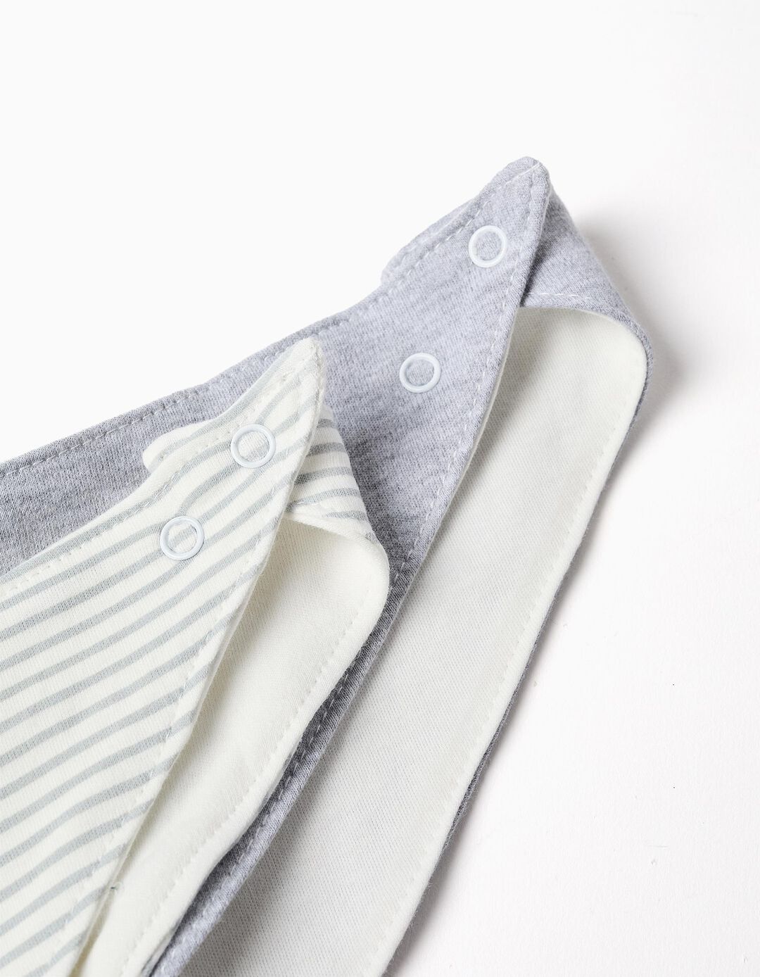 Pack De 2 Bandanas Para Rec&eacute;m-Nascido e Beb&eacute; ZY Baby, Branco/Cinza