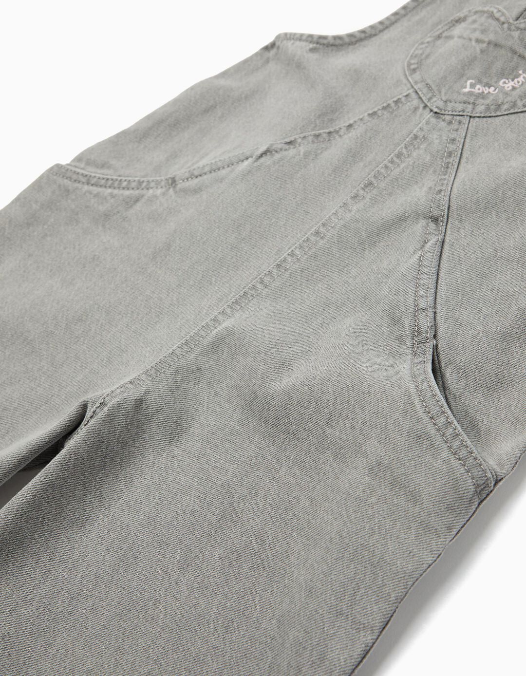 Jardineiras de Ganga, Menina, Cinzento