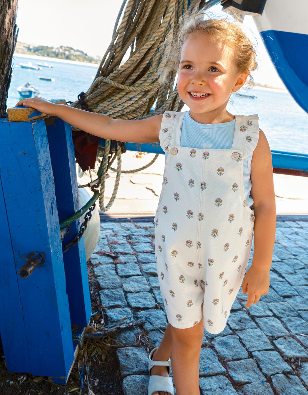 Jardineiras, Menina, Branco