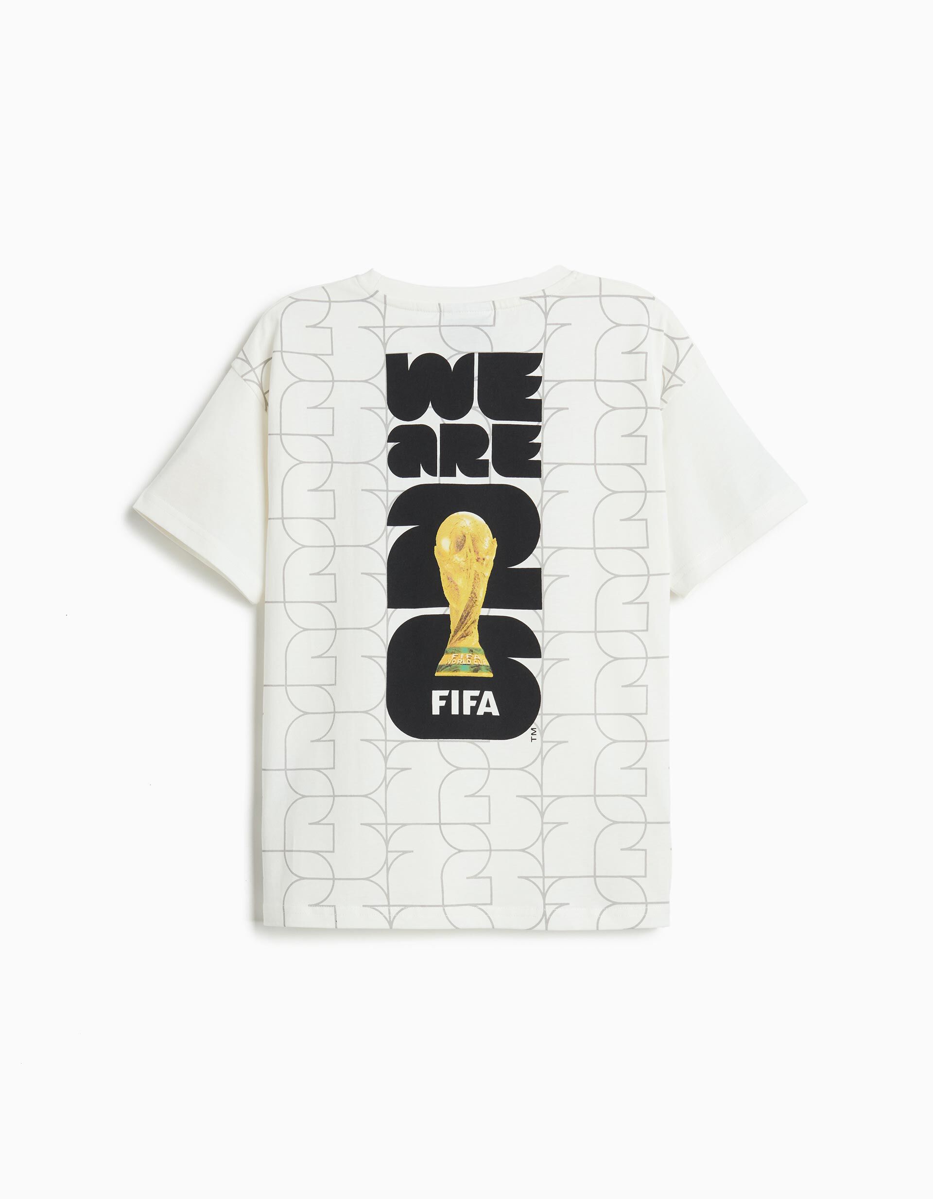 Comprar Online T-shirt 'FIFA', Menino, Branco