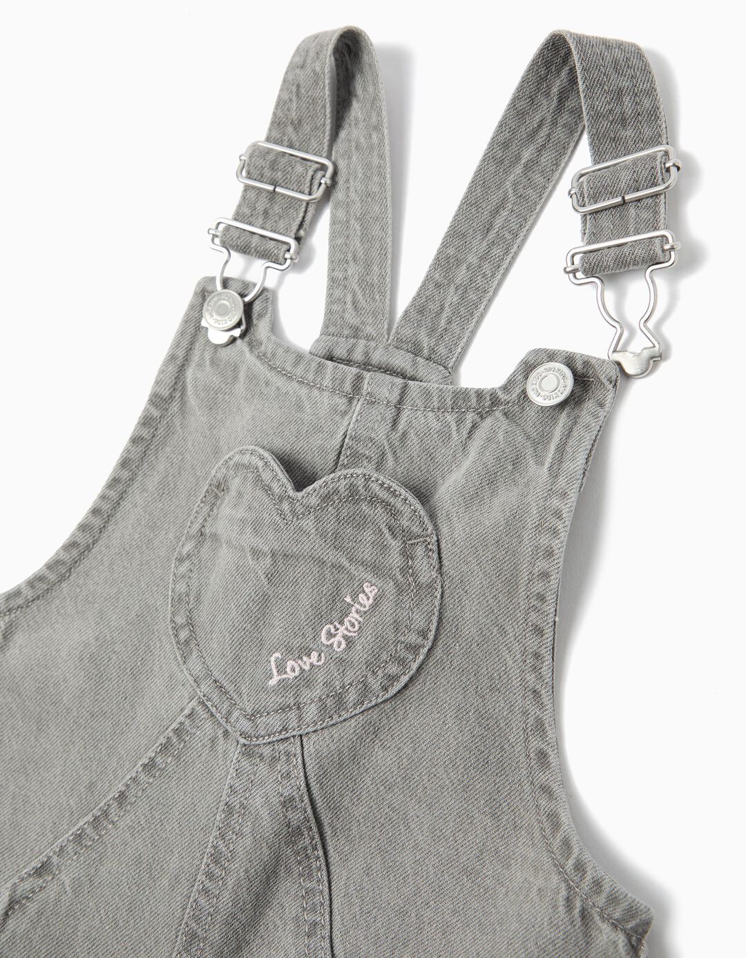 Jardineiras de Ganga, Menina, Cinzento