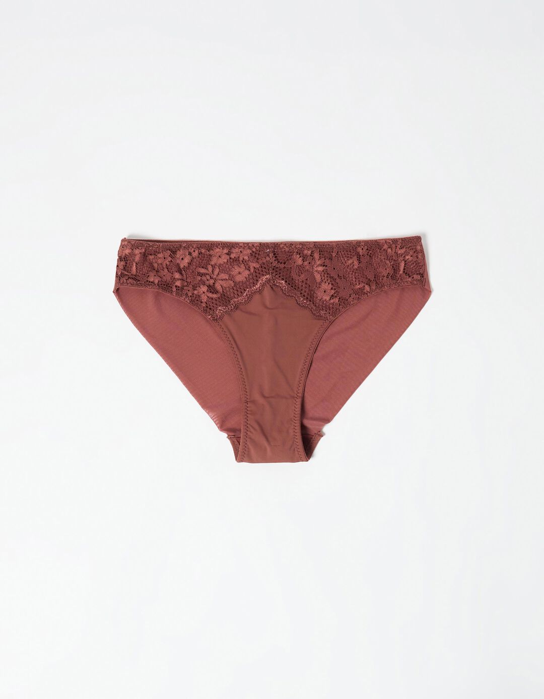 Cuecas com Renda, Mulher, Castanho