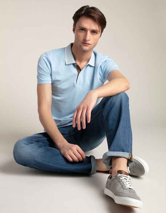 Polo colarinho em contraste