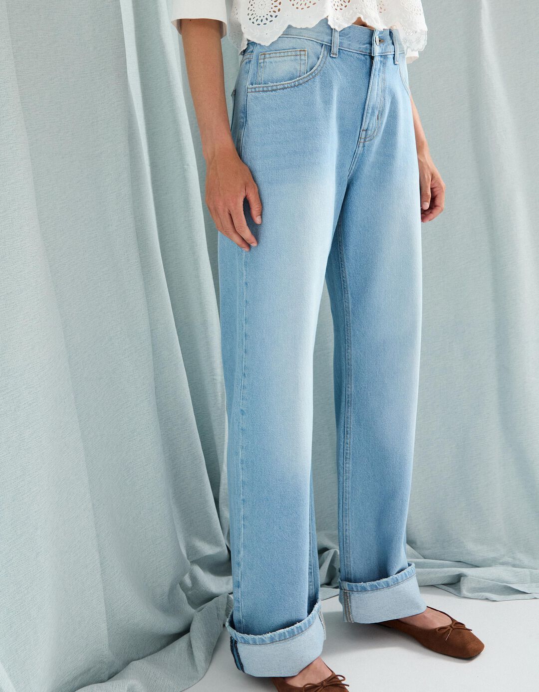 Calças de Ganga Dobradas 'Straight Fit', Mulher, Azul Claro