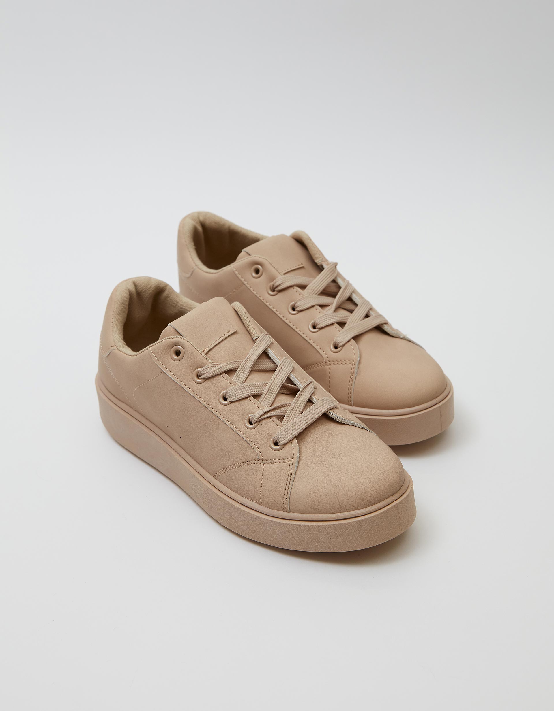 tedah branded leather trainers