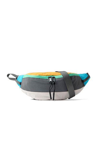 Bolsa tiracolo em padrão xadrez